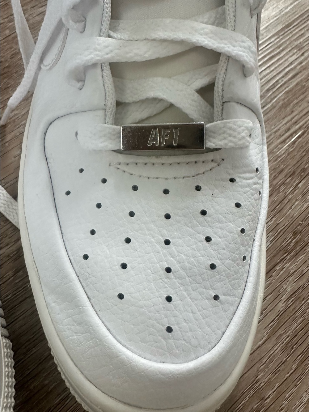 NIKE Air Force 1 Sage Low Women’s 7.5 Triple White Leather Streetwear EUC CLEAN - Picture 9 of 12